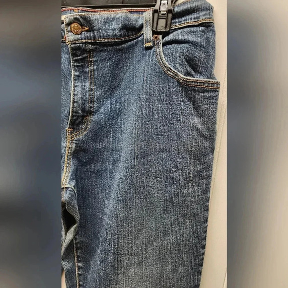 Levi's Relaxed Bootcut 550 16 S Medium Wash Good Condition - Picture 2 of 16